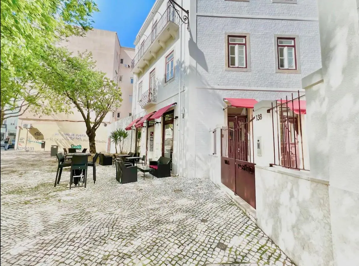 شقة Vila Rosario 3 Studios With Patio By Homeful Homes Lisboa